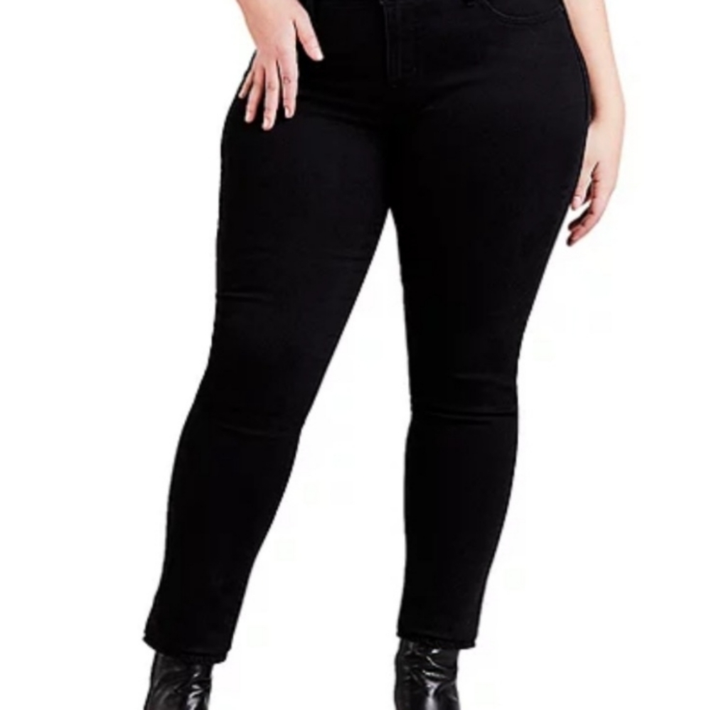 🥳Host Pick🥳🆕️ Levi's 311 Shaping Skinny Jean
